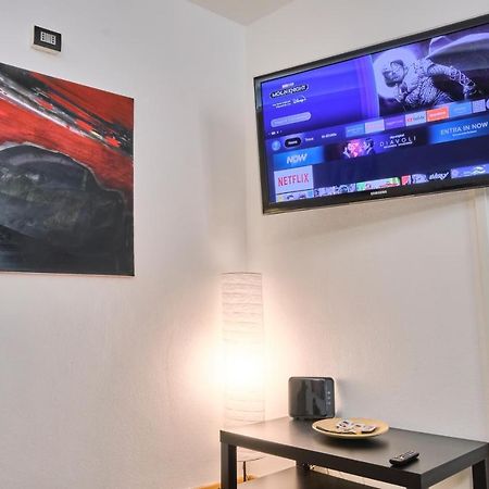 [CENTRO-LECCO] Romantico Appartamento sul Lago Esterno foto